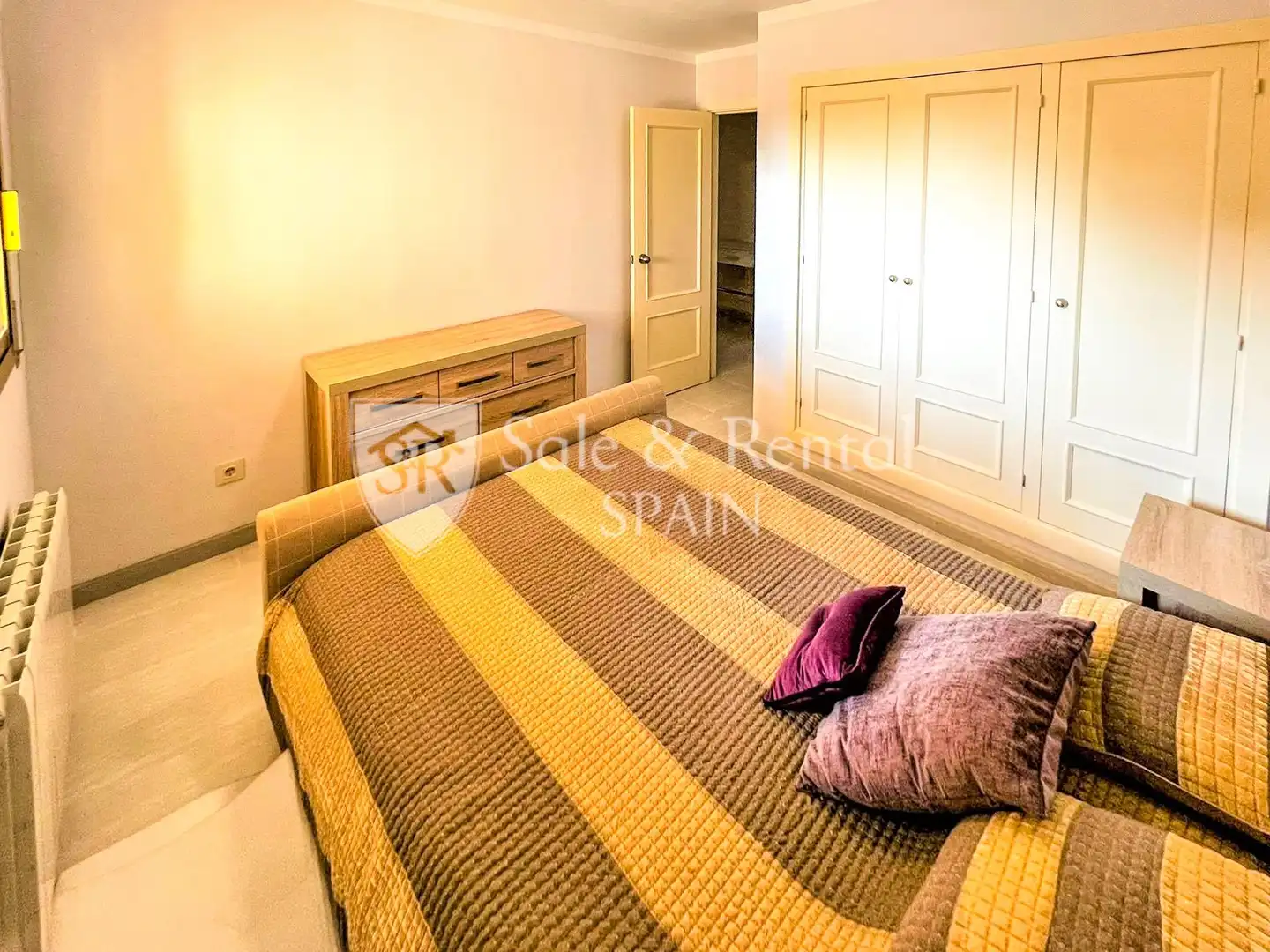 Schlafzimmer von Wohnung zum Verkauf in Sant Feliu de Guíxols mit Heizung, Privatgarten und Terrasse