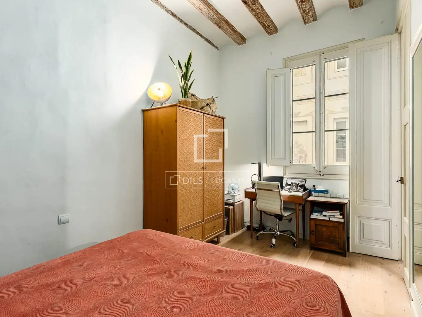 Habitación de Piso en venta en Barcelona con Aire acondicionado y Balcón