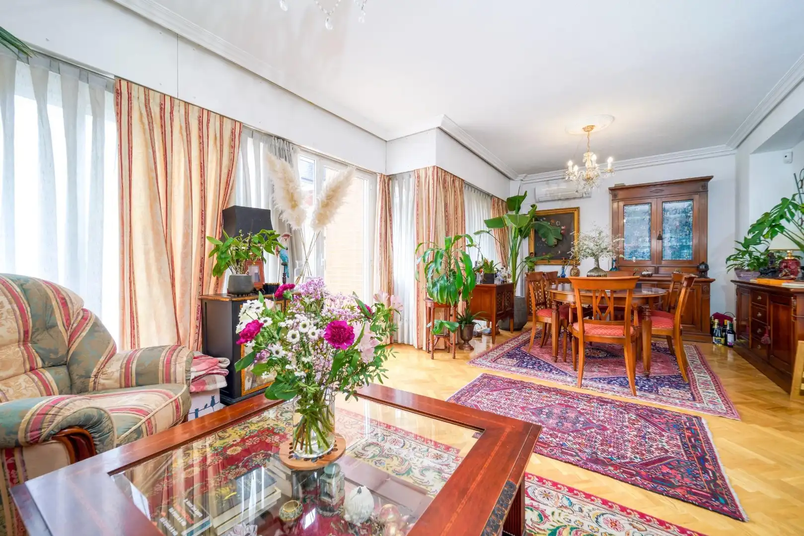 Dining room of Single-family semi-detached for sale in  Madrid Capital  with Air Conditioner, Heating and Private garden