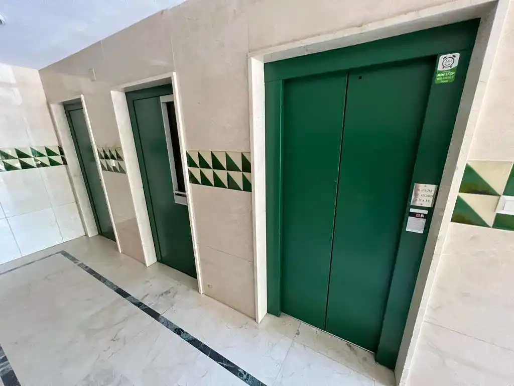 Piso de alquiler en Elche / Elx con Jardín privado, Terraza y Amueblado
