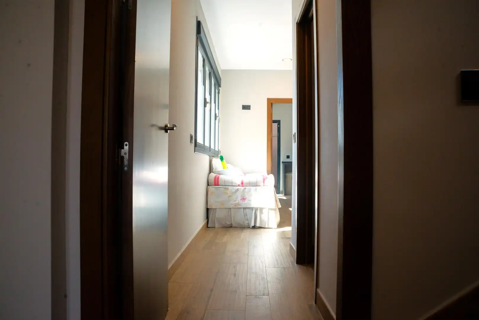 Casa adosada en venta en Camas con Terraza y Trastero