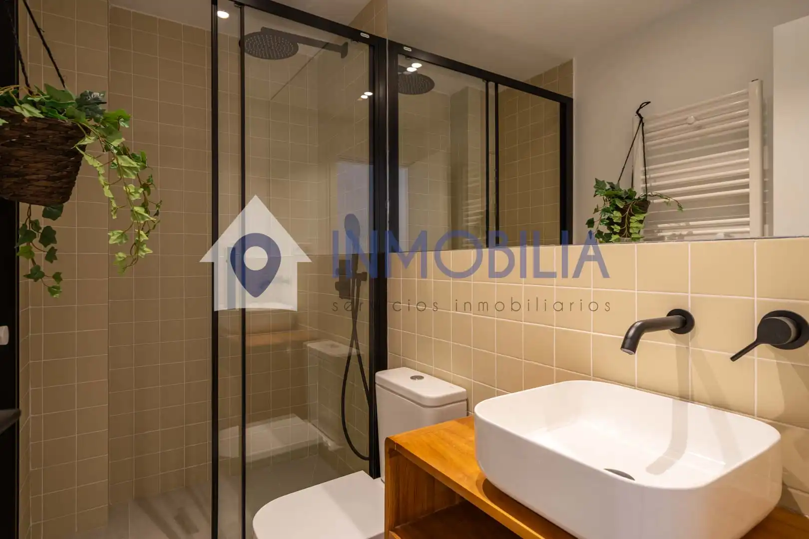Baño de Piso en venta en Madrid con Calefacción y Terraza
