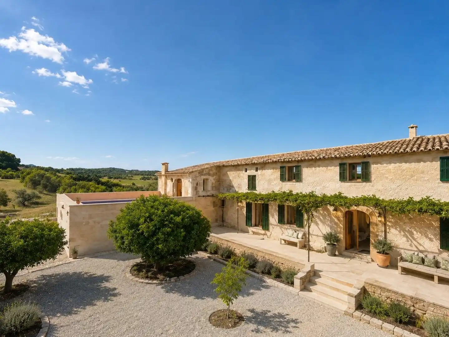 Country house with pool for sale in Algaida