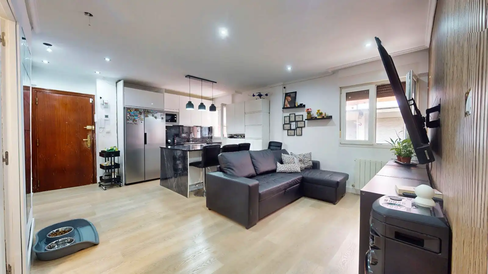 Living room of Flat for sale in Bilbao   with Heating