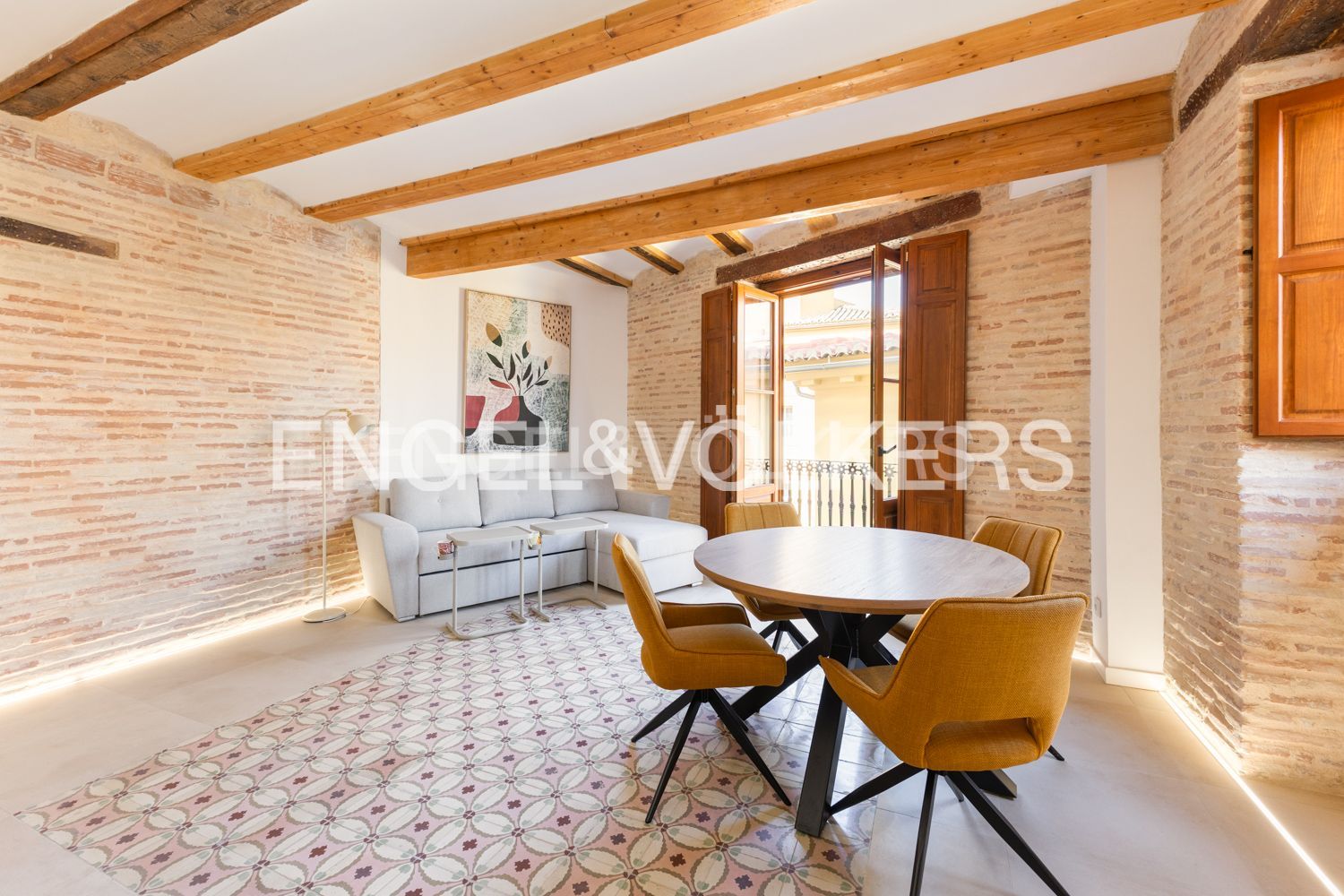 Vista exterior de Apartament de lloguer en  Valencia Capital amb Aire condicionat, Calefacció i Moblat