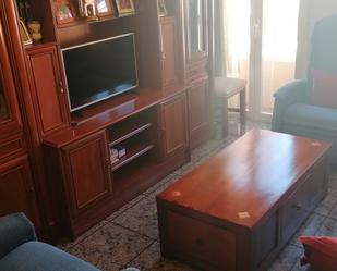 Living room of Flat to rent in Salamanca Capital  with Heating, Furnished and Oven