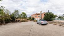 Vista exterior de Casa o xalet en venda en Noblejas amb Piscina