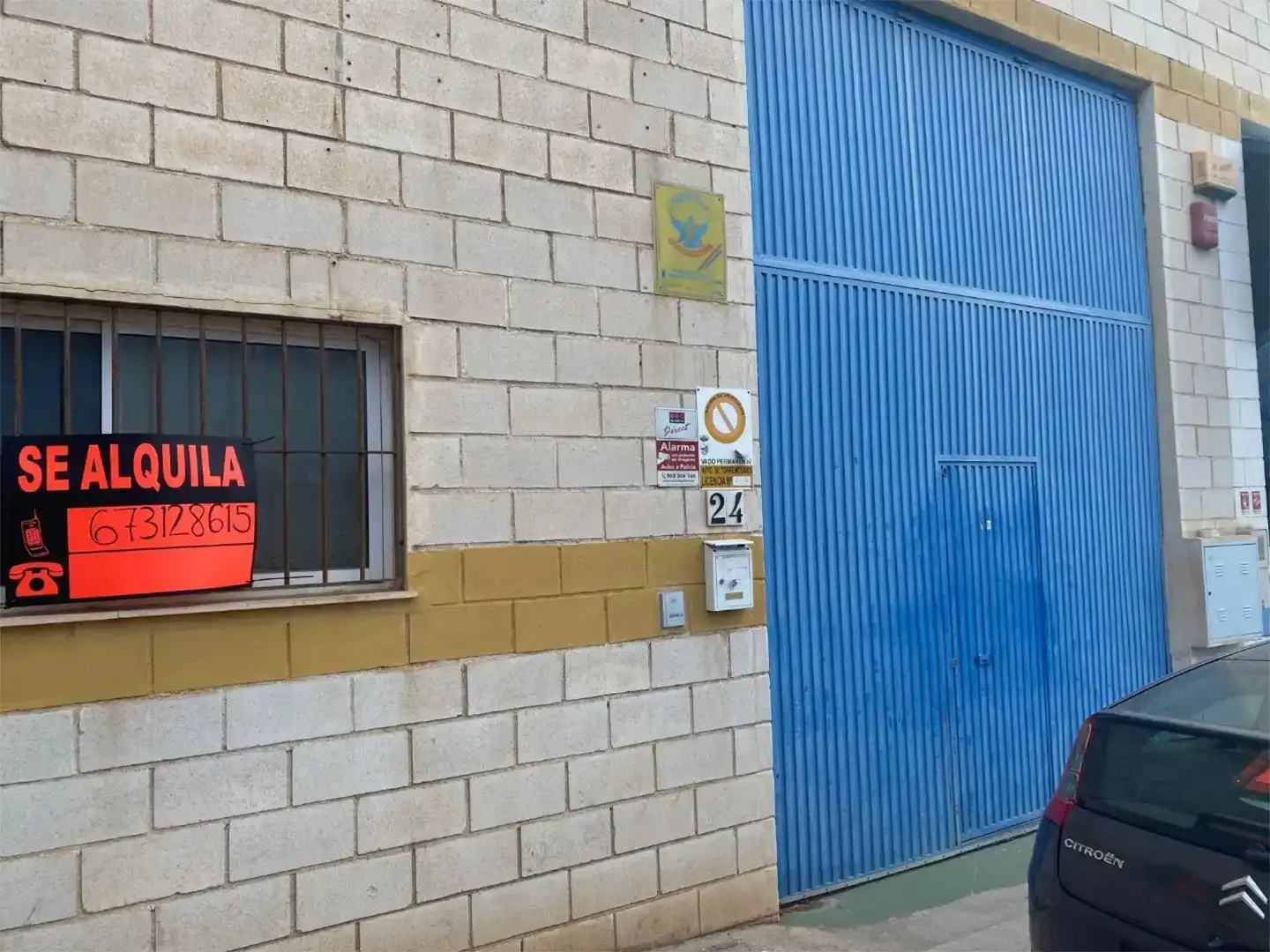 Parkplatz von Fabrikhallen zur Miete in Torremolinos