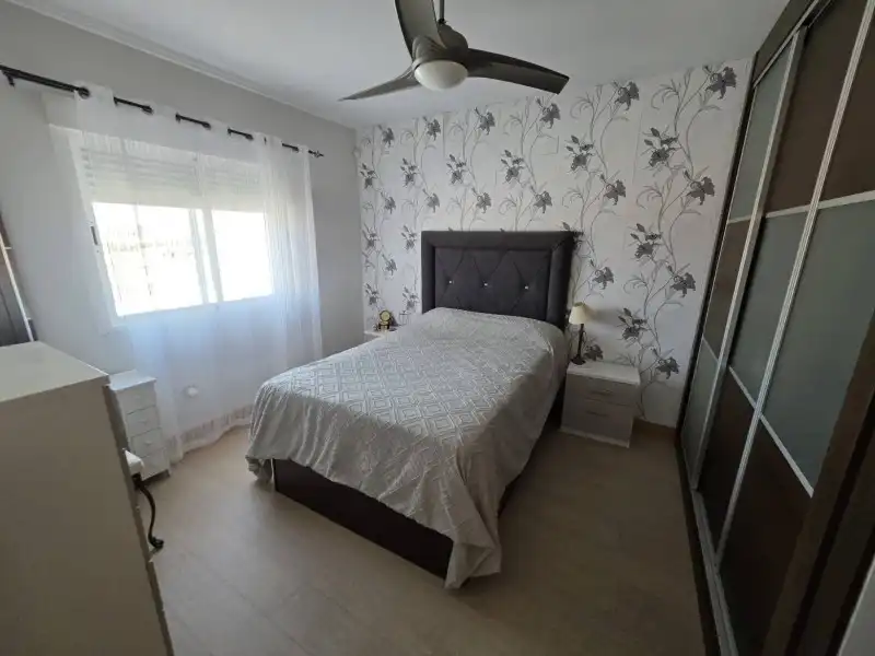 Dormitori de Casa o xalet en venda en Malpartida de Plasencia amb Aire condicionat, Calefacció i Jardí privat