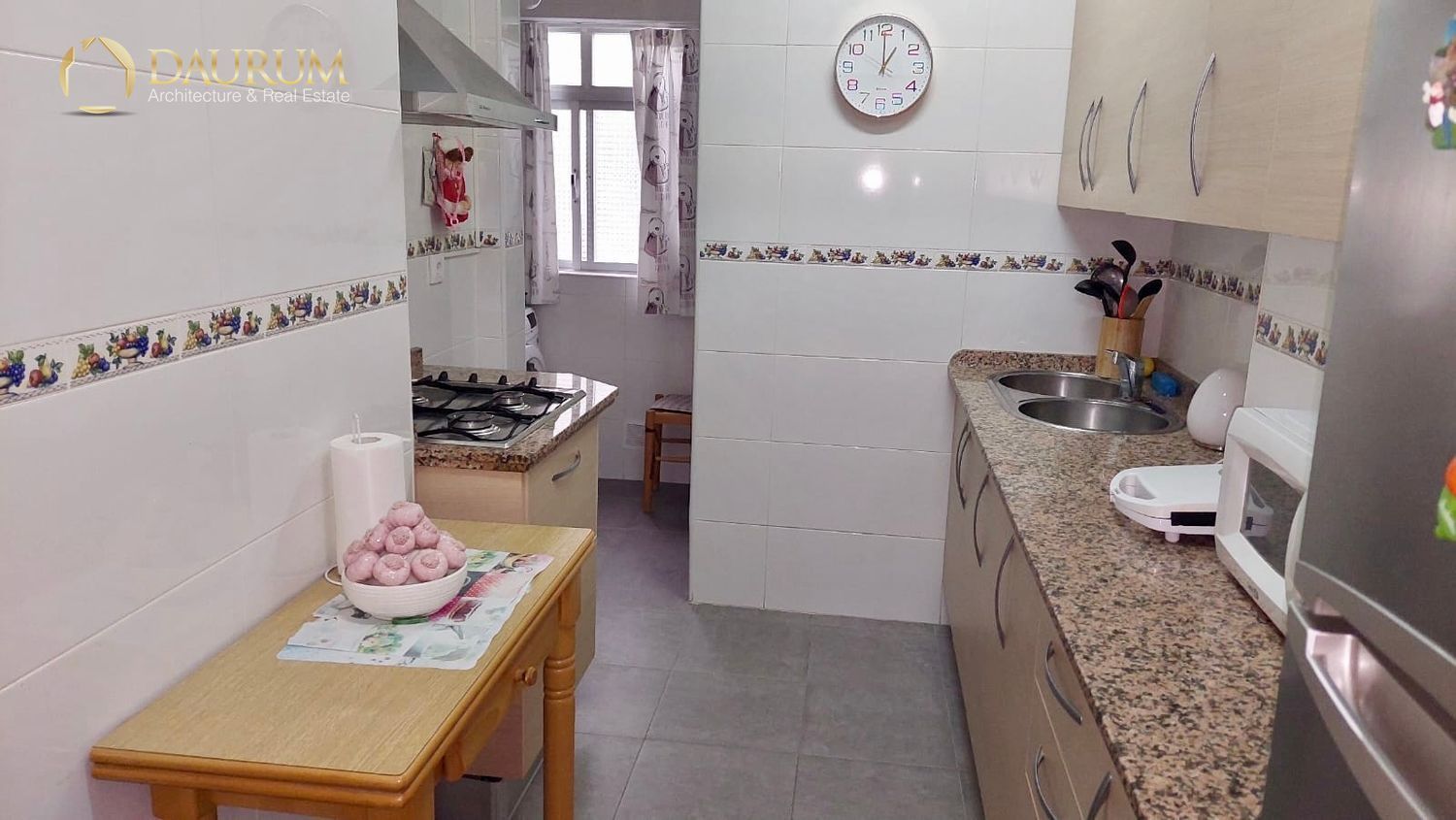 Kitchen of Flat for sale in  Sevilla Capital  with Air Conditioner, Heating and Terrace
