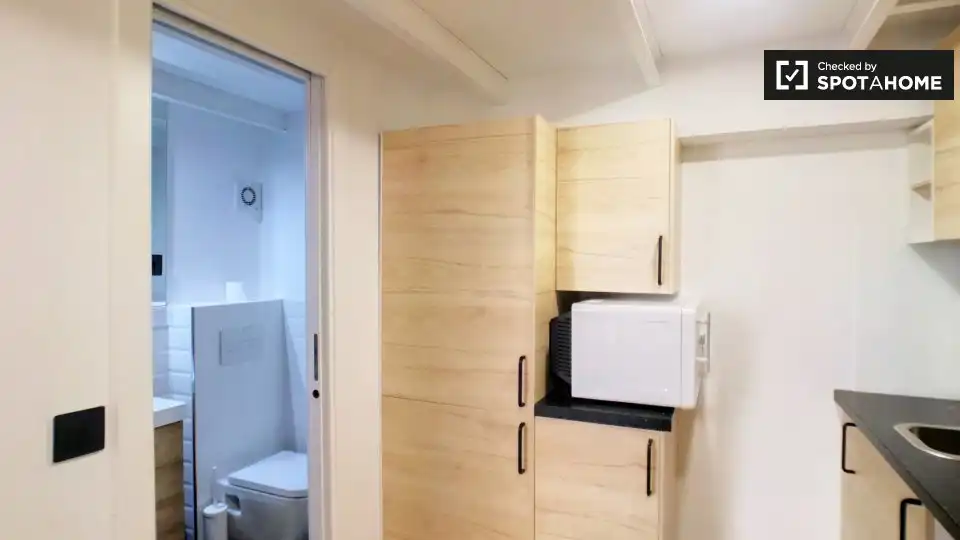Habitación en Almenara -Ventilla
