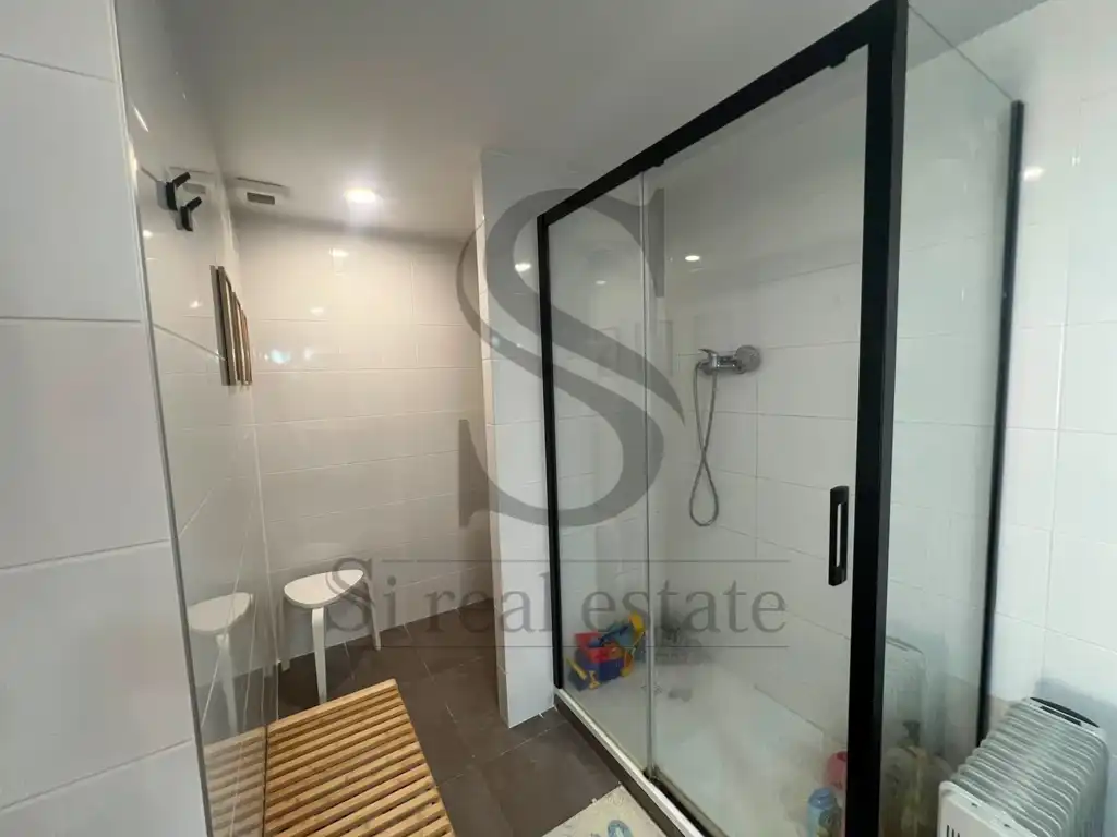 Baño de Casa adosada en venta en Calafell con Calefacción, Jardín privado y Parquet