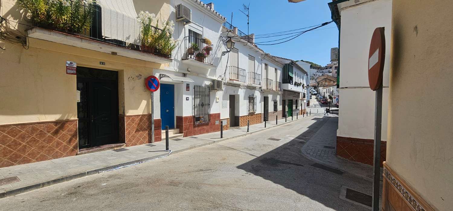 Vista exterior de Residencial en venda en Vélez-Málaga