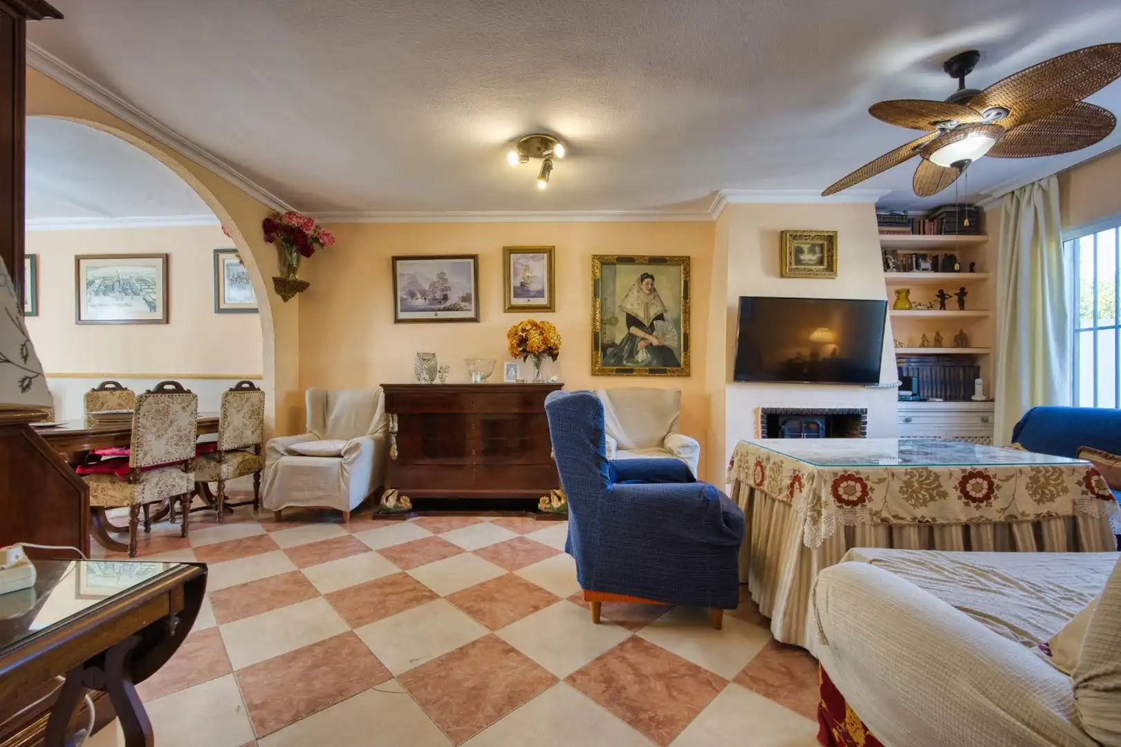 Sala de estar de Casa adosada en venta en Mairena del Aljarafe con Aire acondicionado, Terraza y Trastero