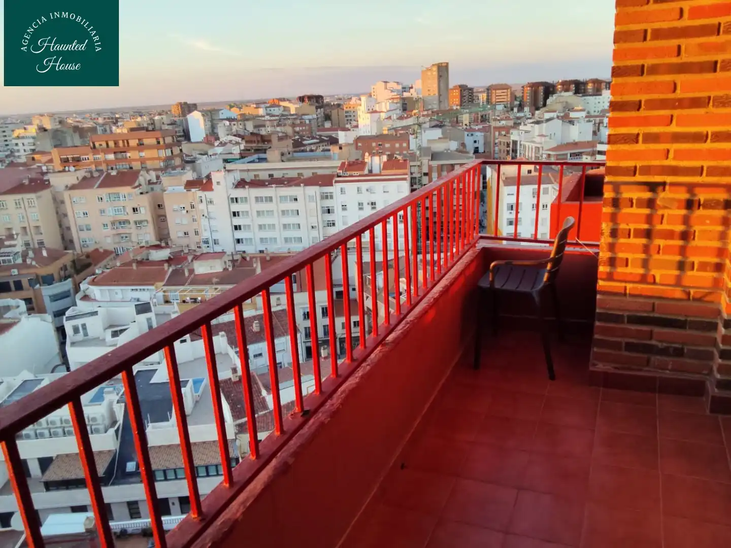 Piso con terraza en venta en Carretas - Pajarita, imagen 2