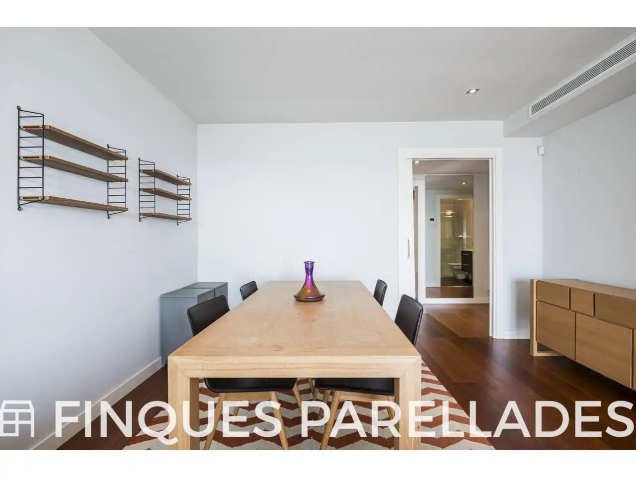 Dining room of Flat for sale in Sitges  with Air Conditioner, Heating and Parquet flooring