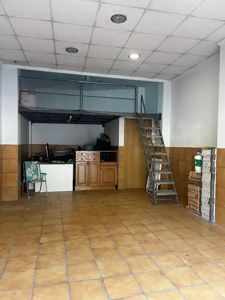 Local comercial de lloguer a Carrer Federico García Lorca