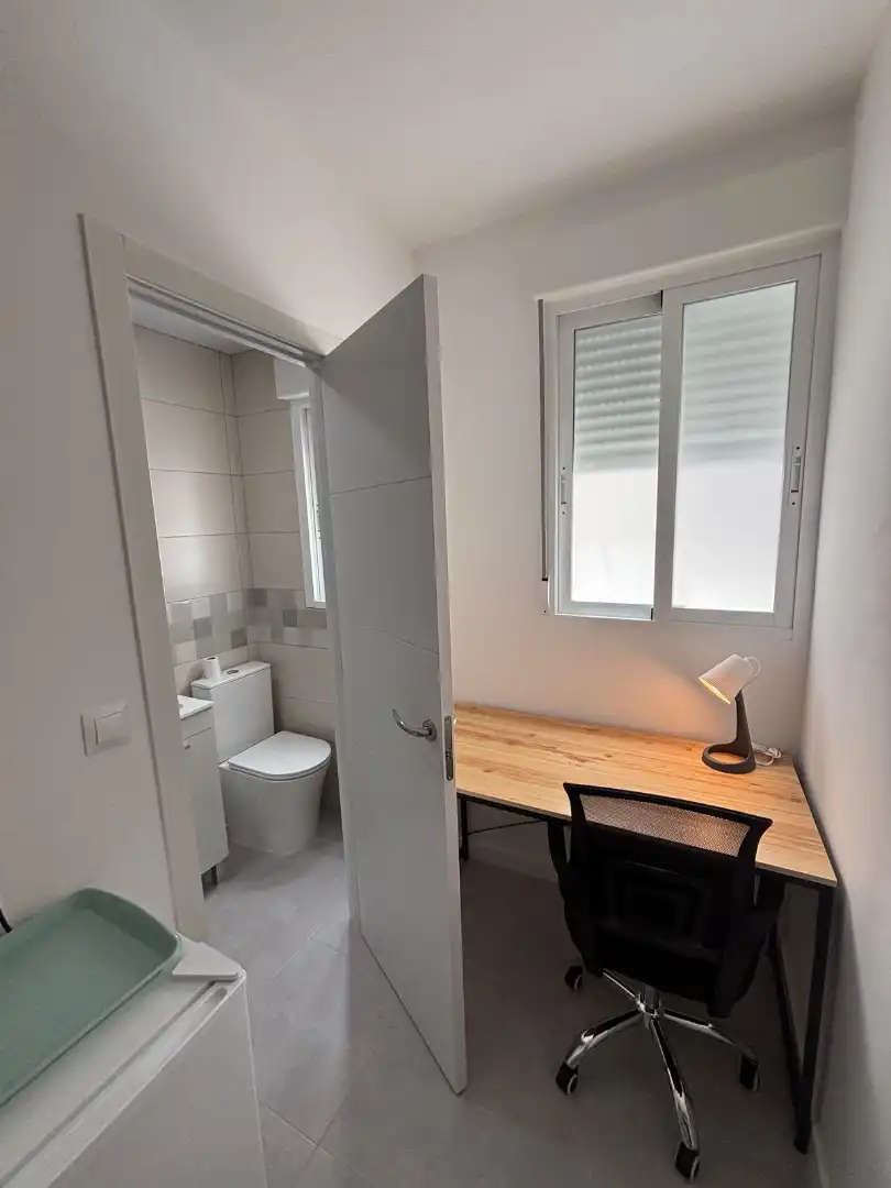 Habitació a Calle Maestro Priego López, 17, Ciudad Jardín - Zoco