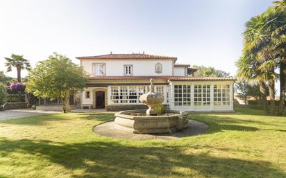 Außenansicht von Haus oder Chalet zum verkauf in Bergondo mit Balkon