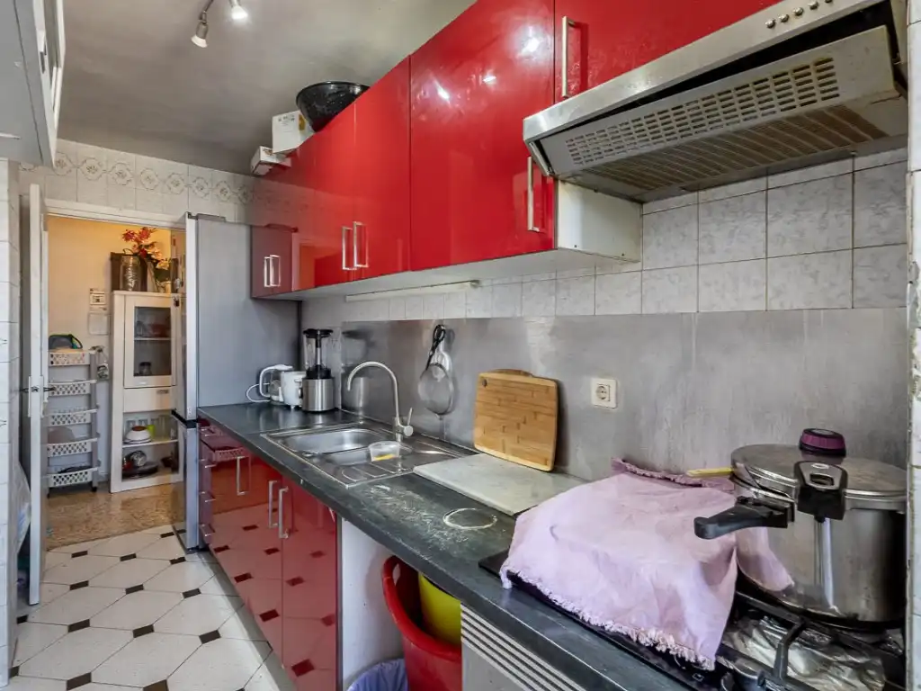 Cuina de Pis en venda en Granada amb Calefacció