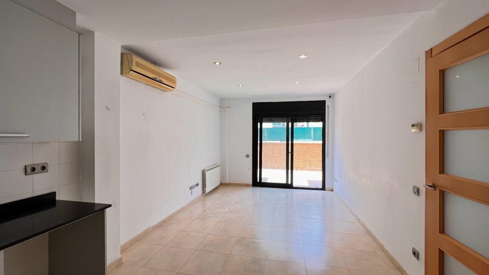 Flat for sale in Manresa  with Air Conditioner, Heating and Terrace