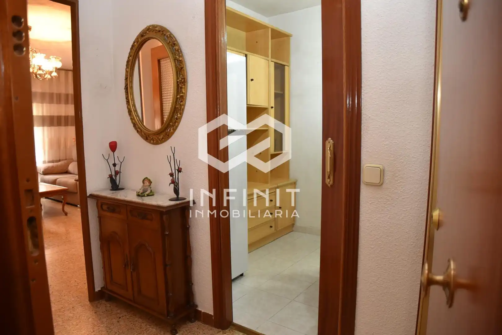 Flat with lift for sale in Reyes Católicos, imagen 5