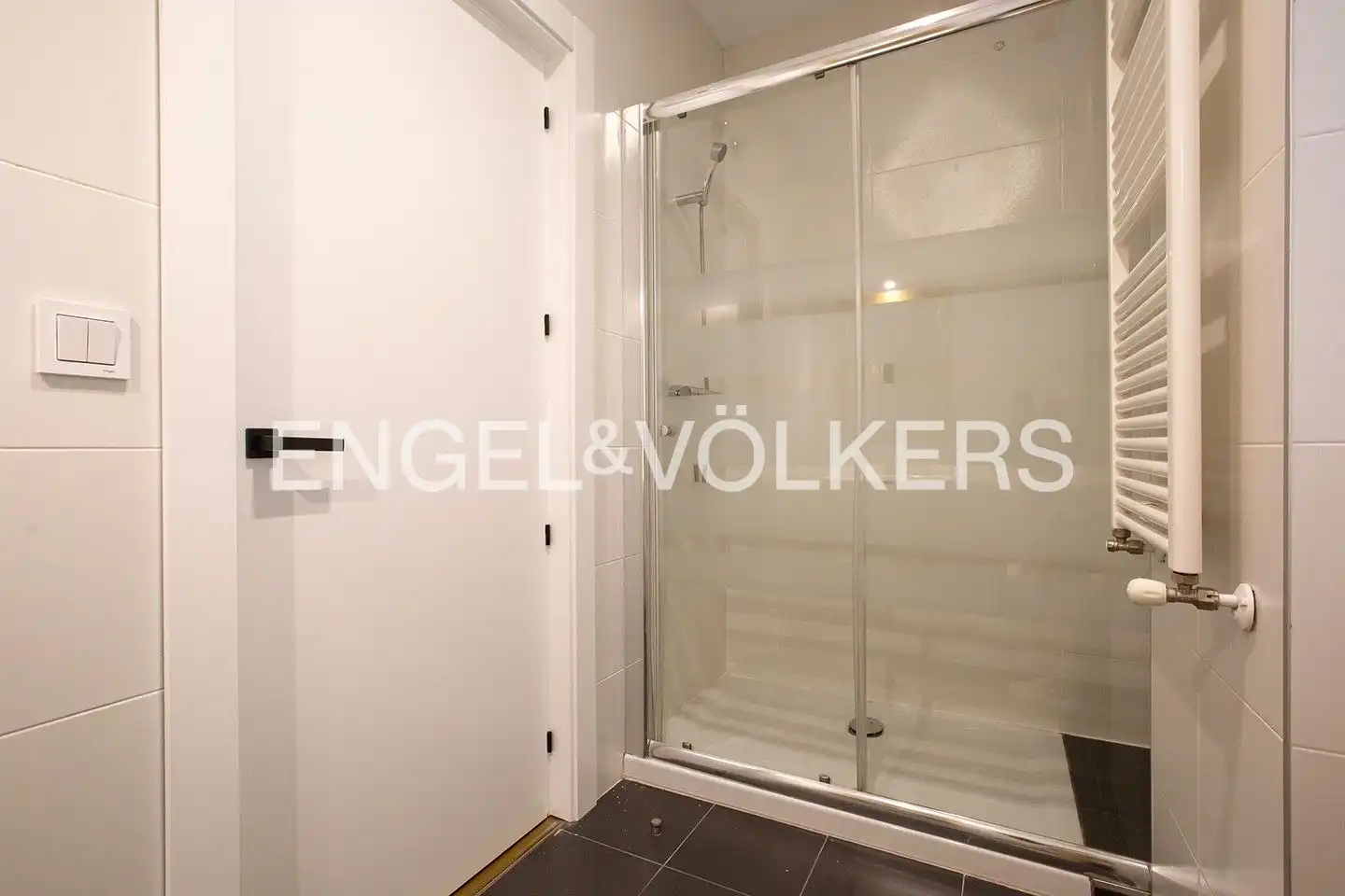 Baño de Piso de alquiler en Bilbao  con Calefacción, Amueblado y Balcón