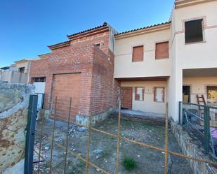 Vista exterior de Edifici en venda en Santa Olalla