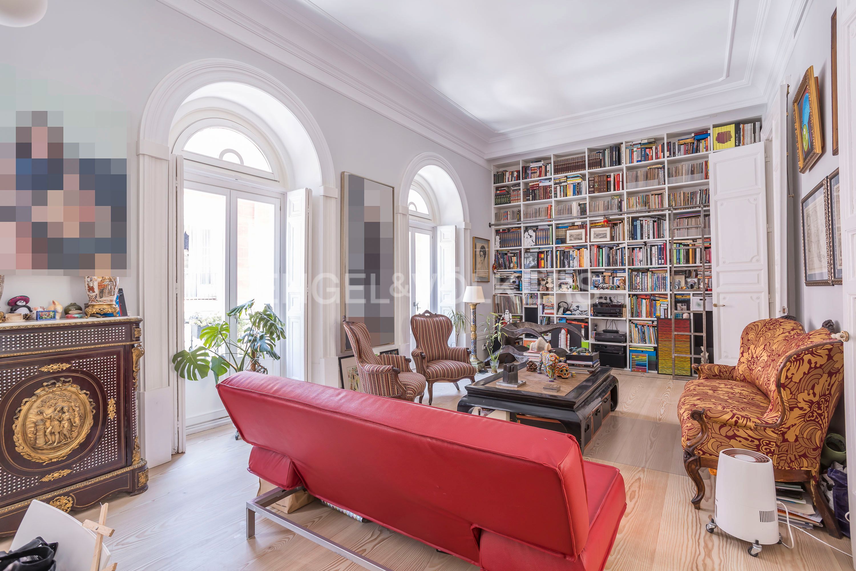 Sala de estar de Apartamento de alquiler en  Madrid Capital con Aire acondicionado, Calefacción y Trastero