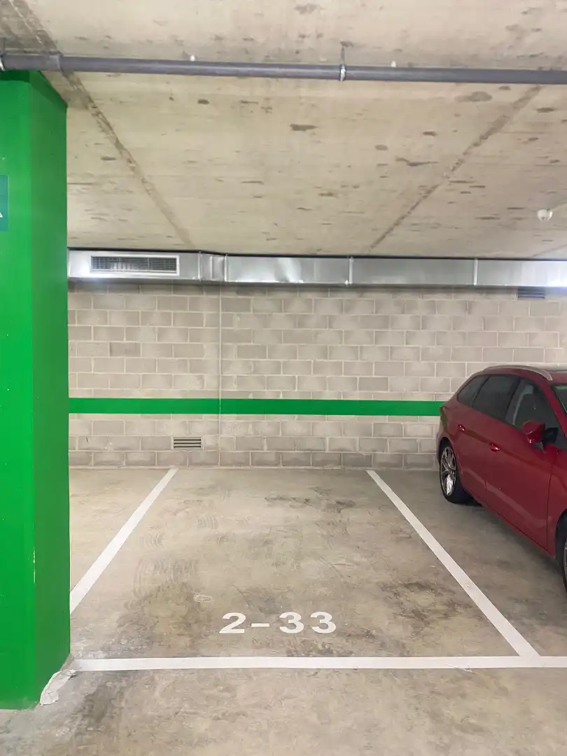 Parkplatz von Garage zur Miete in Montgat