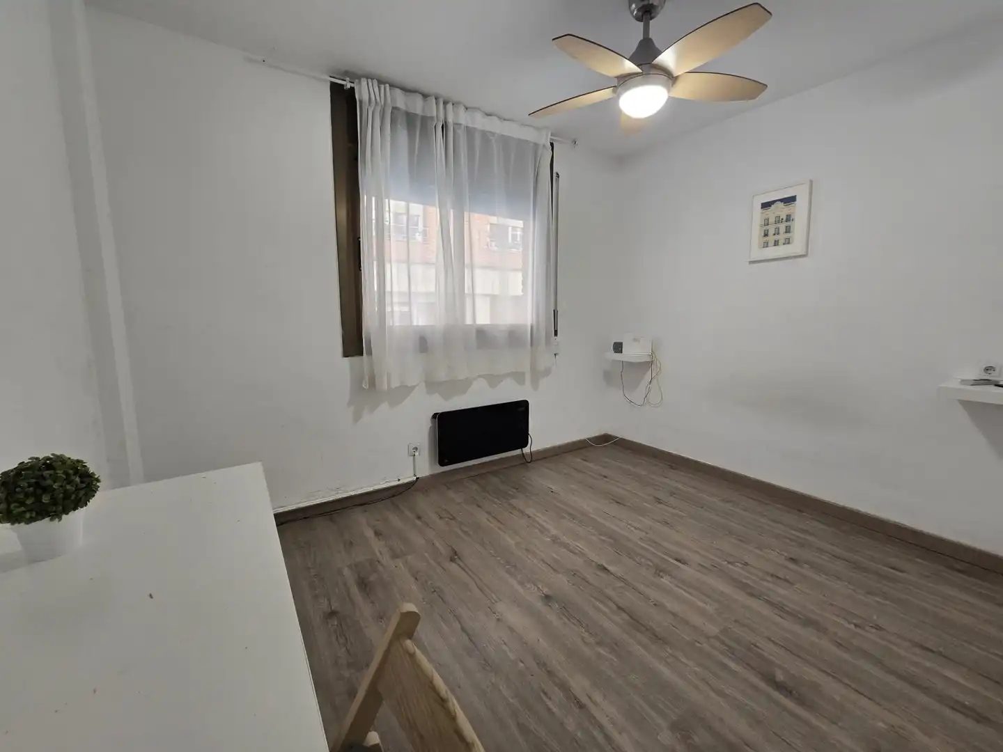 Habitación de Piso en venta en Barcelona con Calefacción, Parquet y Horno