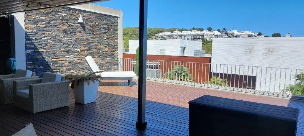Terrassa de Dúplex en venda en Sant Pere de Ribes amb Aire condicionat, Calefacció i Jardí privat