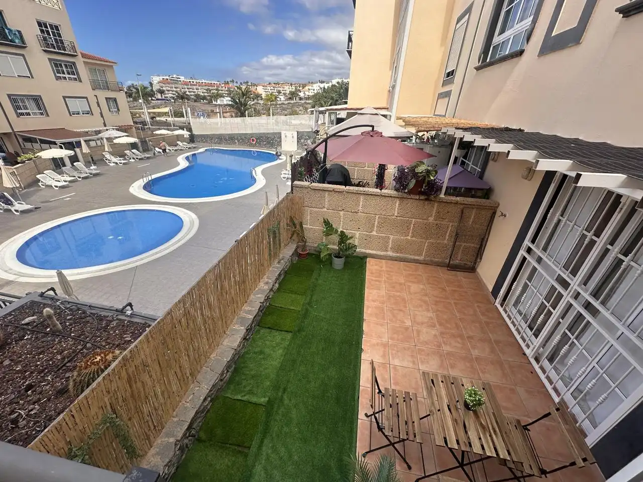 Piscina de Apartamento en venta en Adeje con Aire acondicionado, Terraza y Piscina comunitaria
