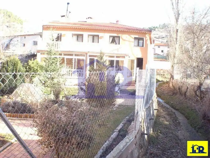 Reihenhaus zum Verkauf in C/. DE ABAJO 29., imagen 2