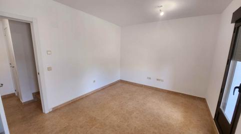 Foto 3 von Maisonette zum Verkauf in Calle la Fuente, Fuentelencina, Guadalajara