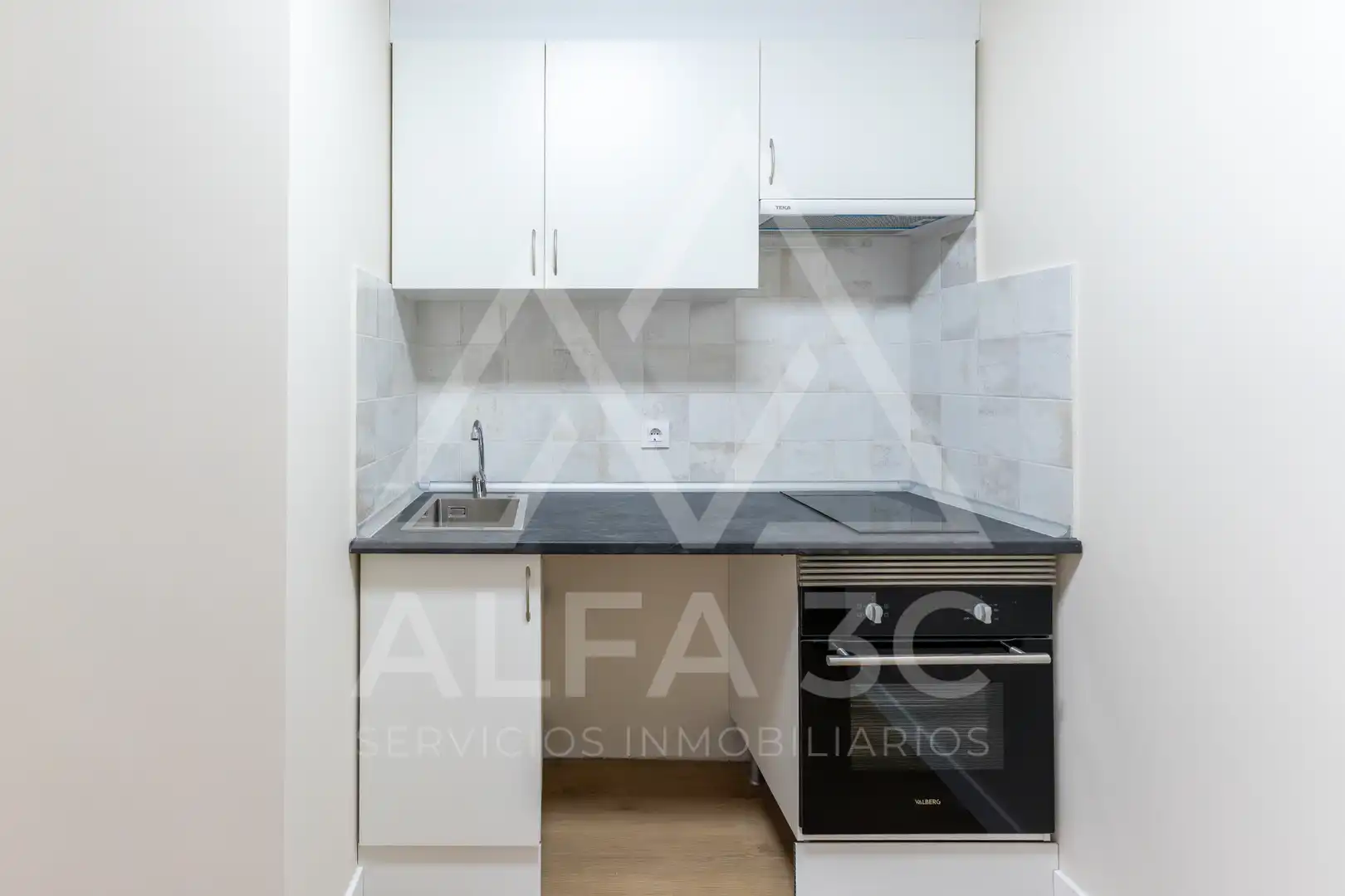 Küche von Wohnung zum Verkauf in Miraflores de la Sierra mit Heizung, Terrasse und Ofen