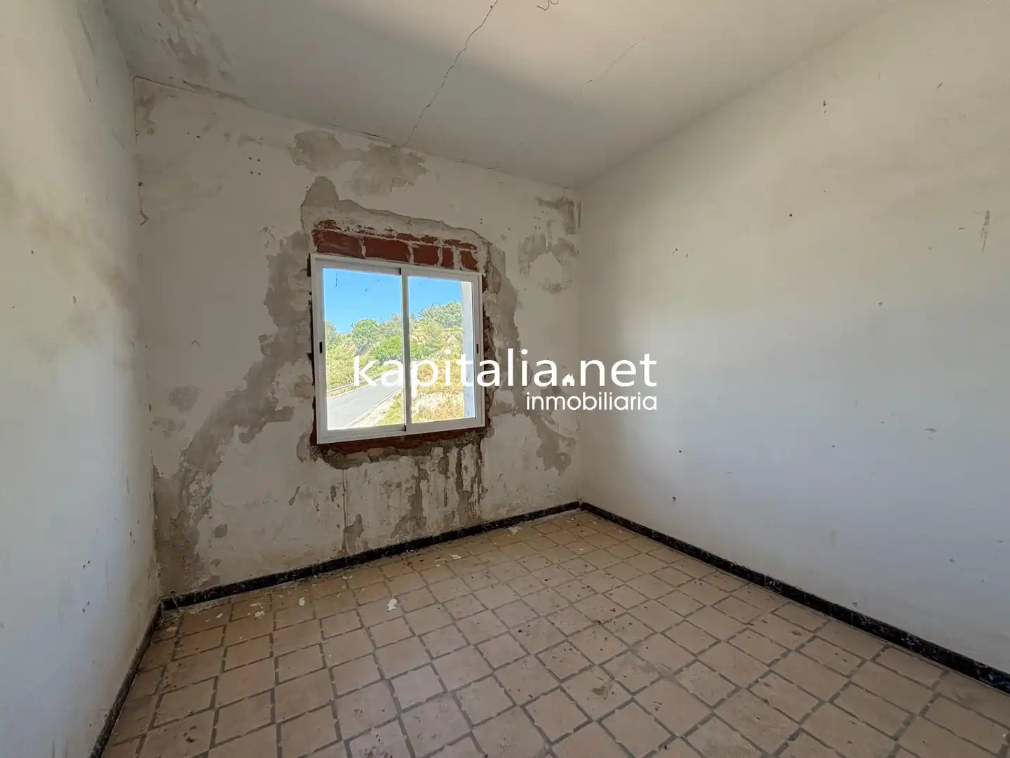 Dormitori de Finca rústica en venda en Quatretondeta amb Jardí privat