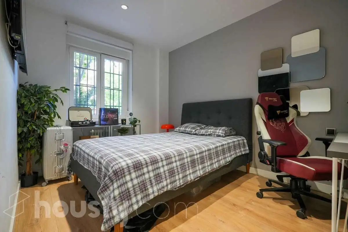 Bedroom of Duplexes for sale in Madrid  with Air Conditioner, Heating and Storage room