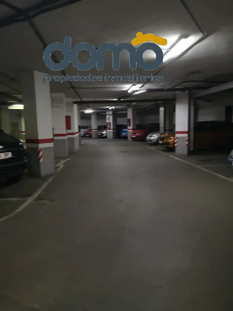 Parkplatz von Garage zum Verkauf in Almería