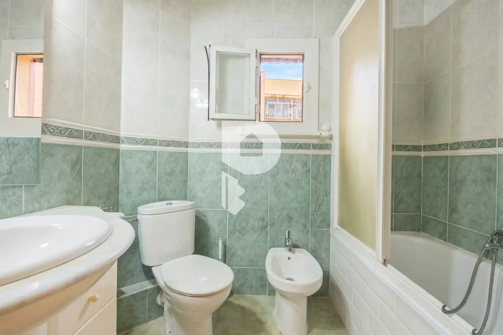 Baño de Piso en venta en Sant Andreu de la Barca, Barcelona