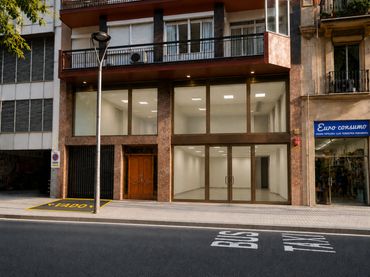Local comercial en venta en Barcelona - Calle Floridablanca