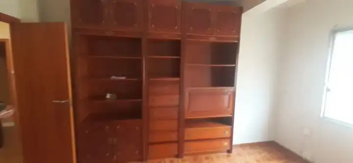 Habitación de Piso de alquiler en Valencia con Horno, Lavadora y Balcón