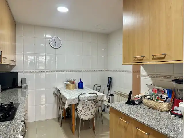 Cuina de Pis en venda en Sabadell amb Calefacció, Jardí privat i Parquet