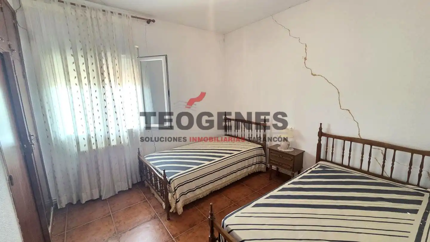 Bedroom of Houses for sale in Villares del Saz  with Heating