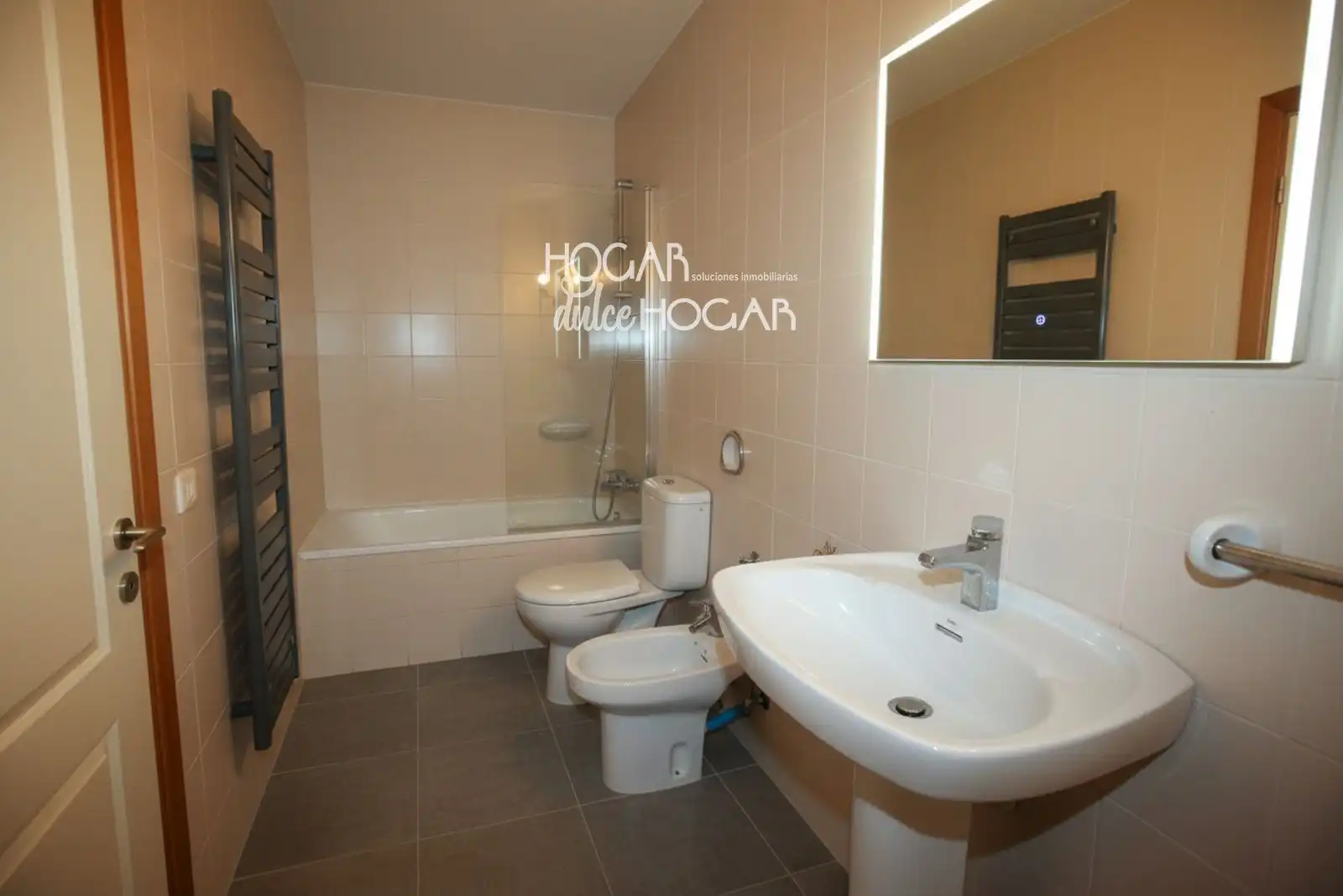 Ático con ascensor en venta en Angel Guimera, imagen 4
