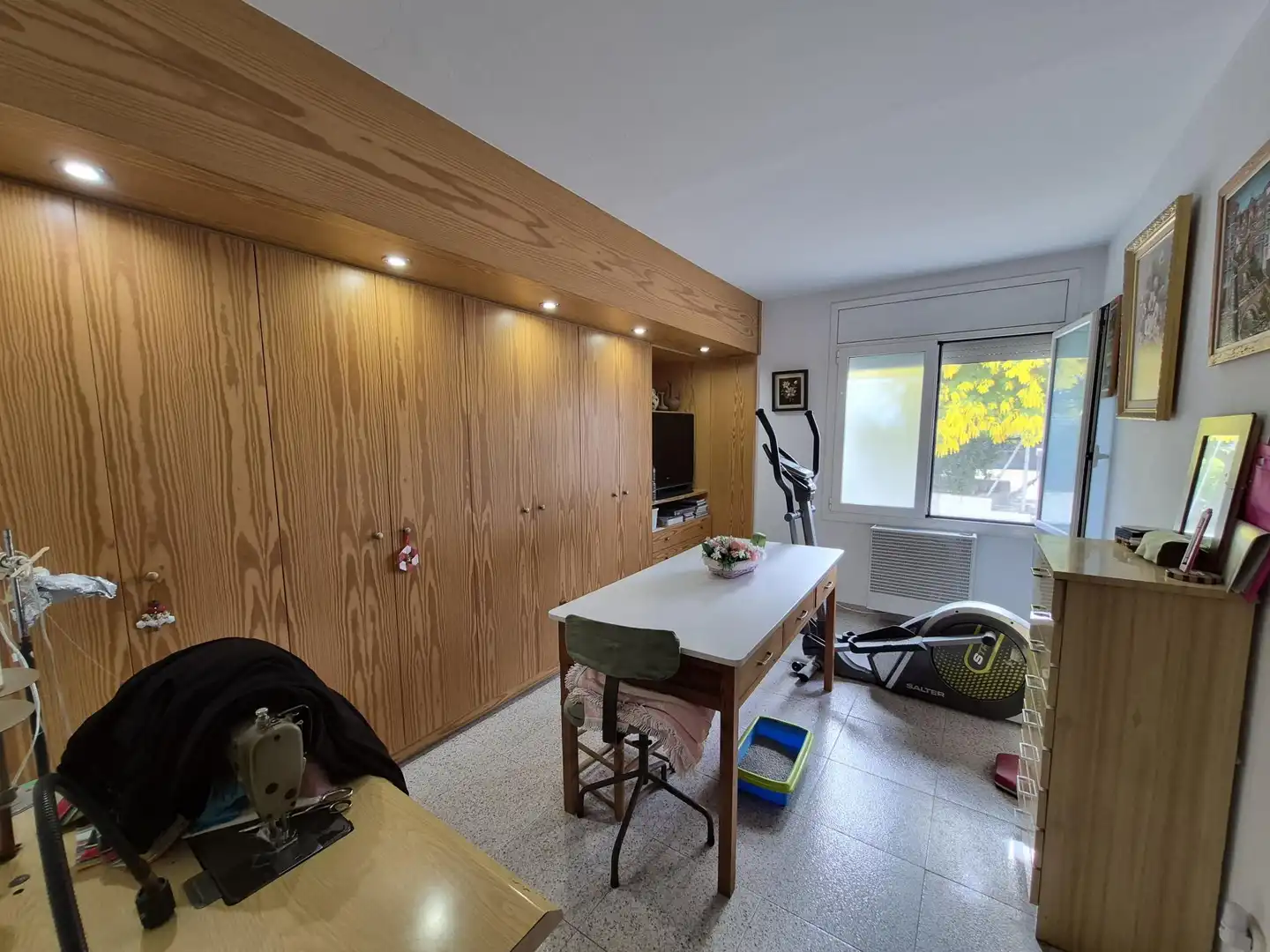 Sala de estar de Casa o chalet en venta en Lliçà d'Amunt con Calefacción y Jardín privado