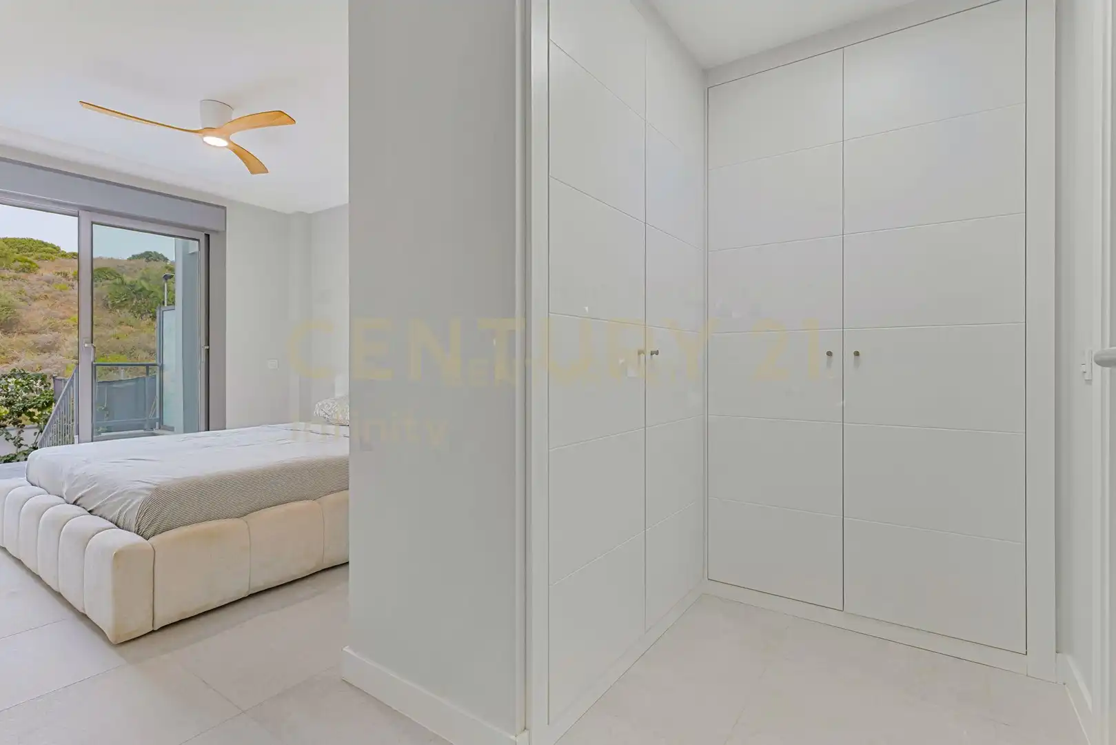 Flat with pool for sale in Calle Aralia, 12, Las Lagunas, Spain 6, imagen 8