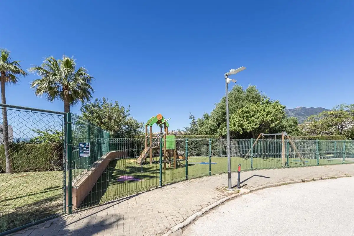 Vista exterior de Pis en venda en Benalmádena amb Aire condicionat, Terrassa i Traster