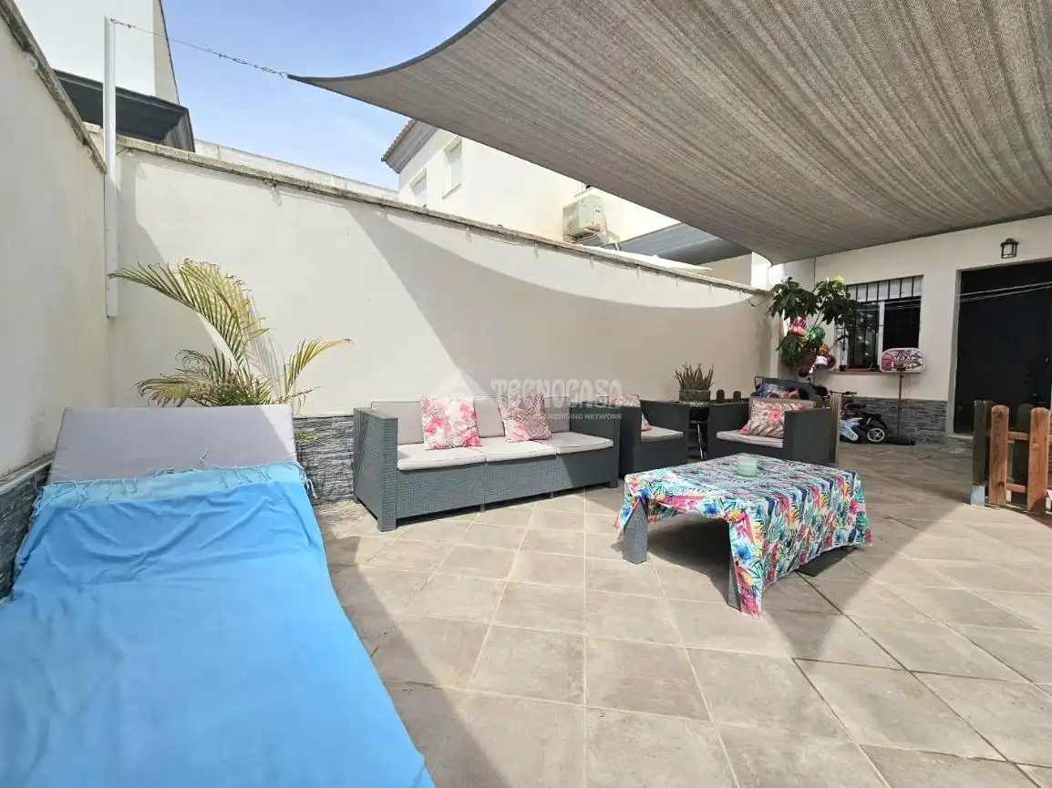 Terrace of Detached homes for sale in Almensilla