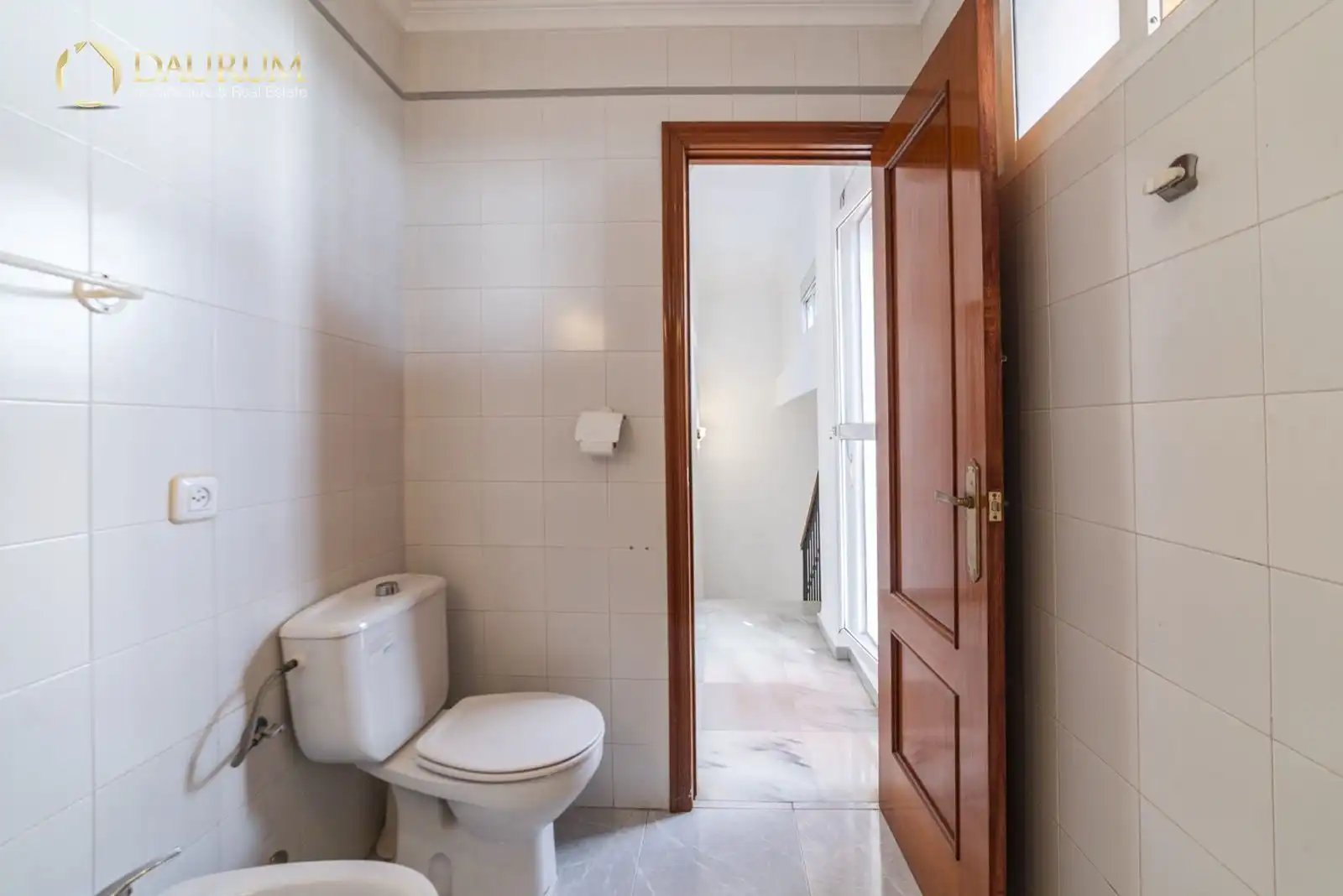 Bathroom of Duplexes for sale in La Algaba  with Air Conditioner, Heating and Terrace